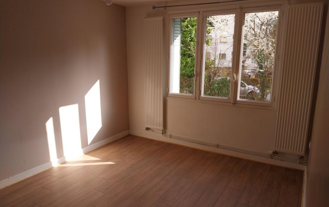 ETIS IMMOBILIER : Appartement | CHAMBERY (73000) | 67 m2 | 142 000 € 